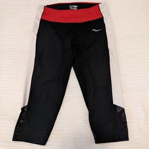 Saucony women's running capris - with pockets!